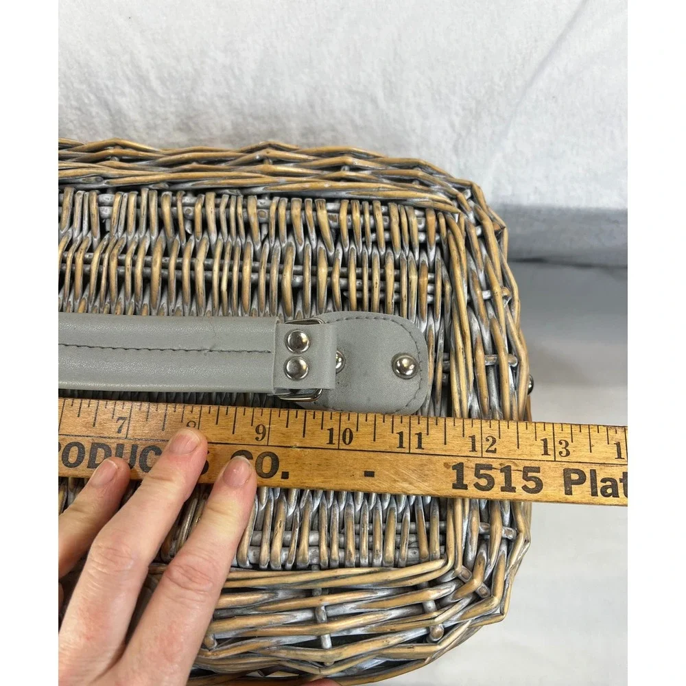 Woven Wicker Picnic Basket Insulated‎ Cooler Grey Wash Blue Stripe Lining Trunk